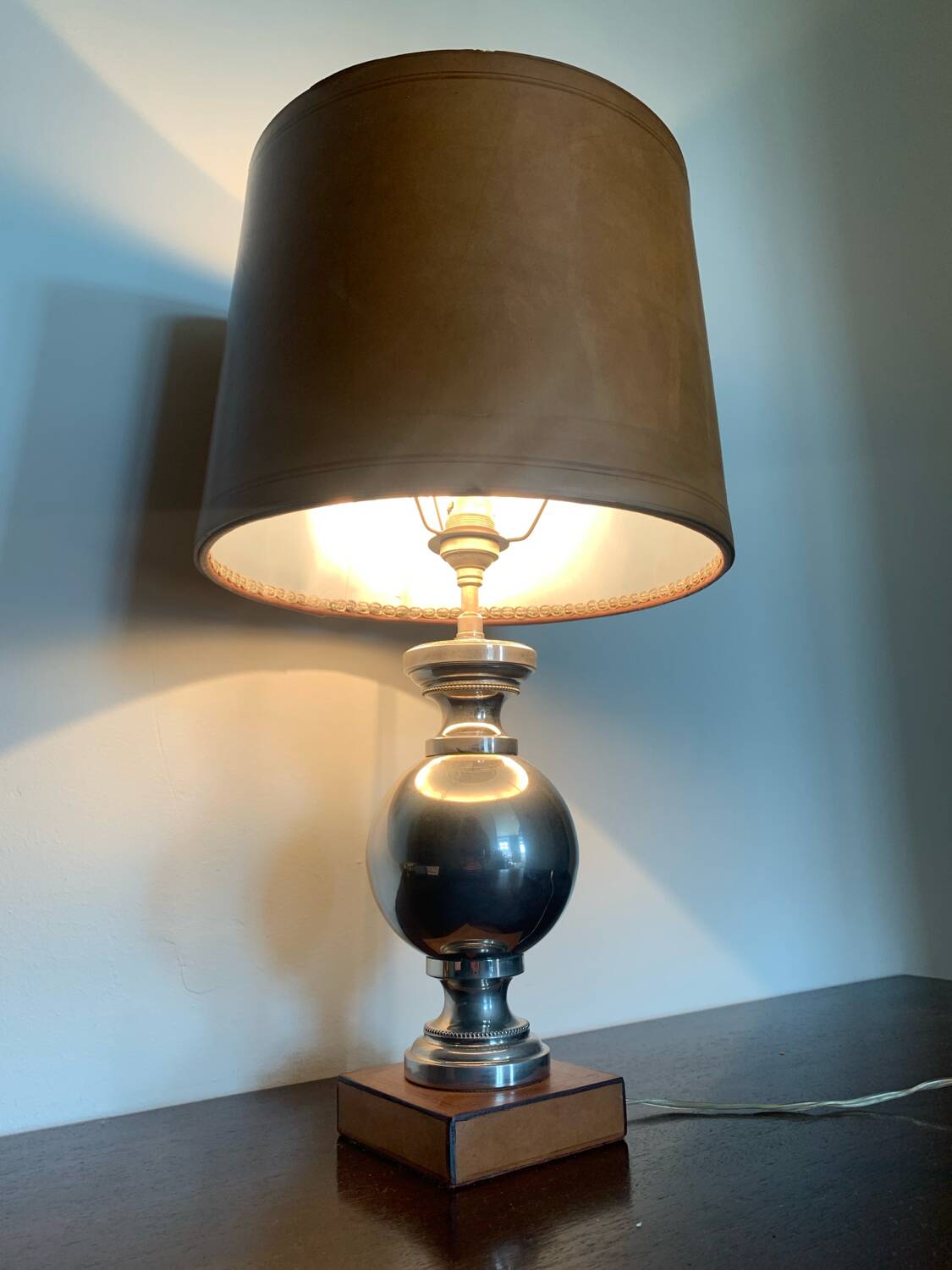 Lamp in the style of Philippe Barbier.