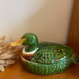 Duck box in slip