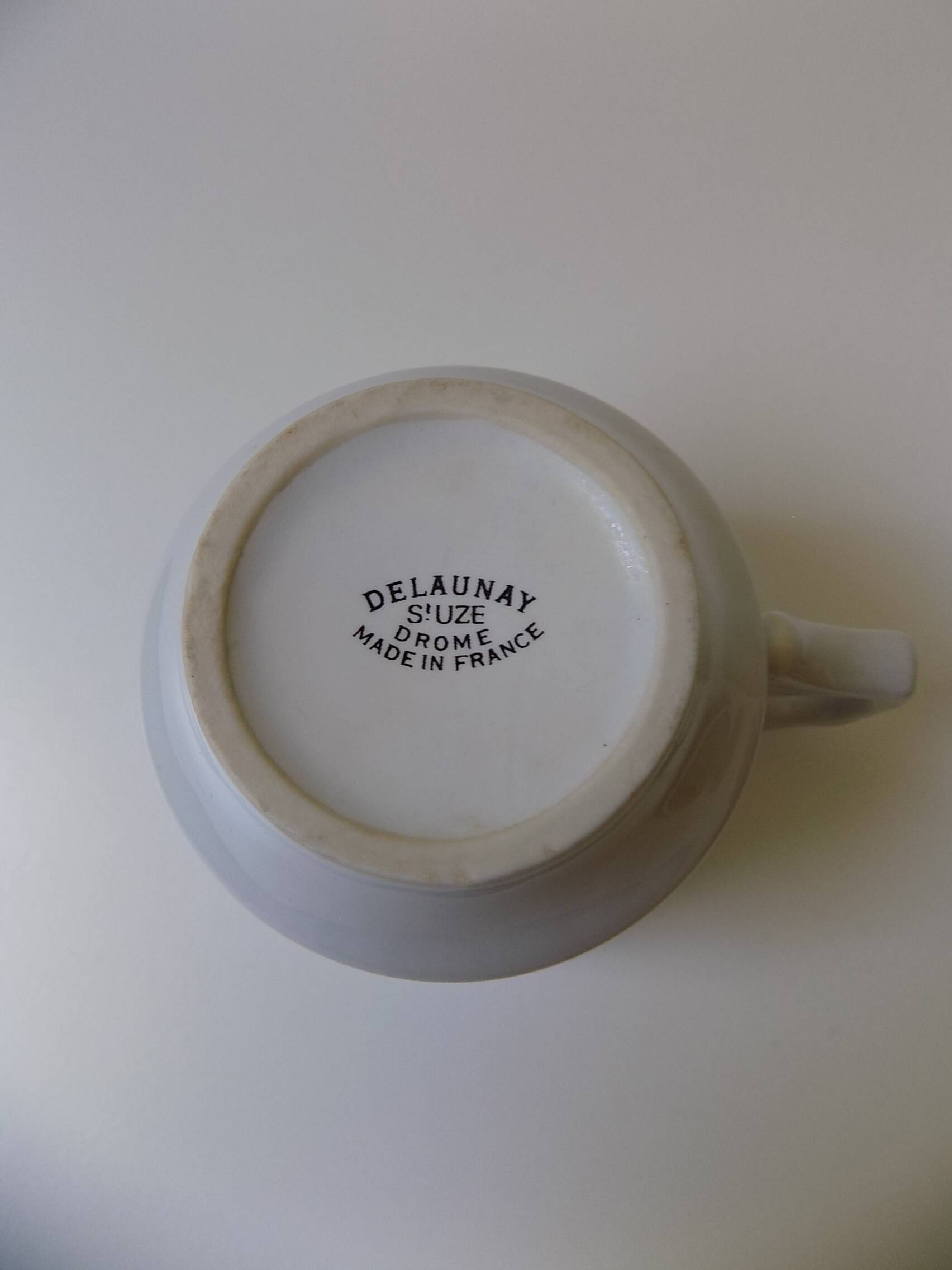 2 tasses à thé avec infuseur (tisanière)