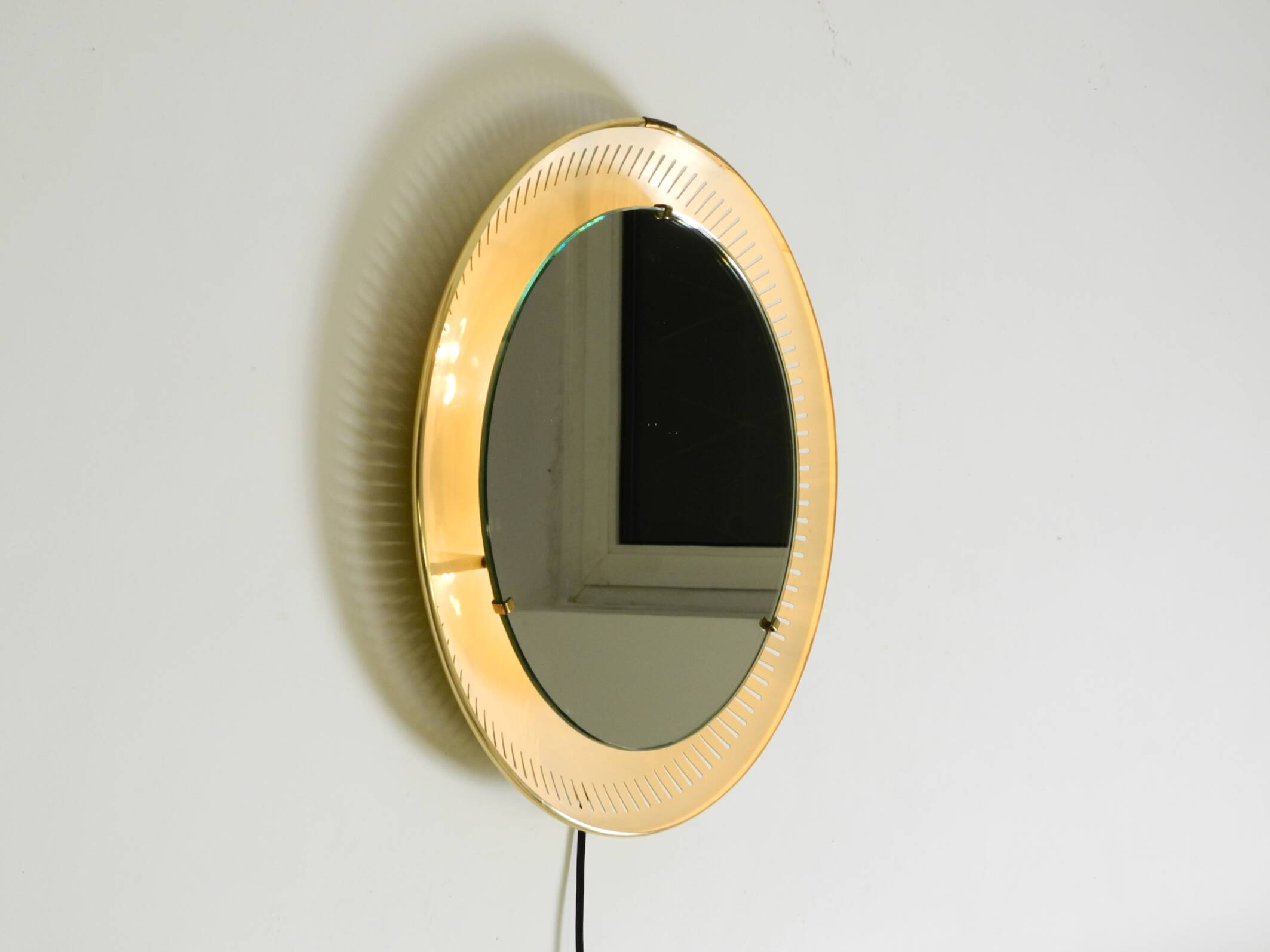 Rare round illuminated mid-century Hillebrand metal mirror from 1966