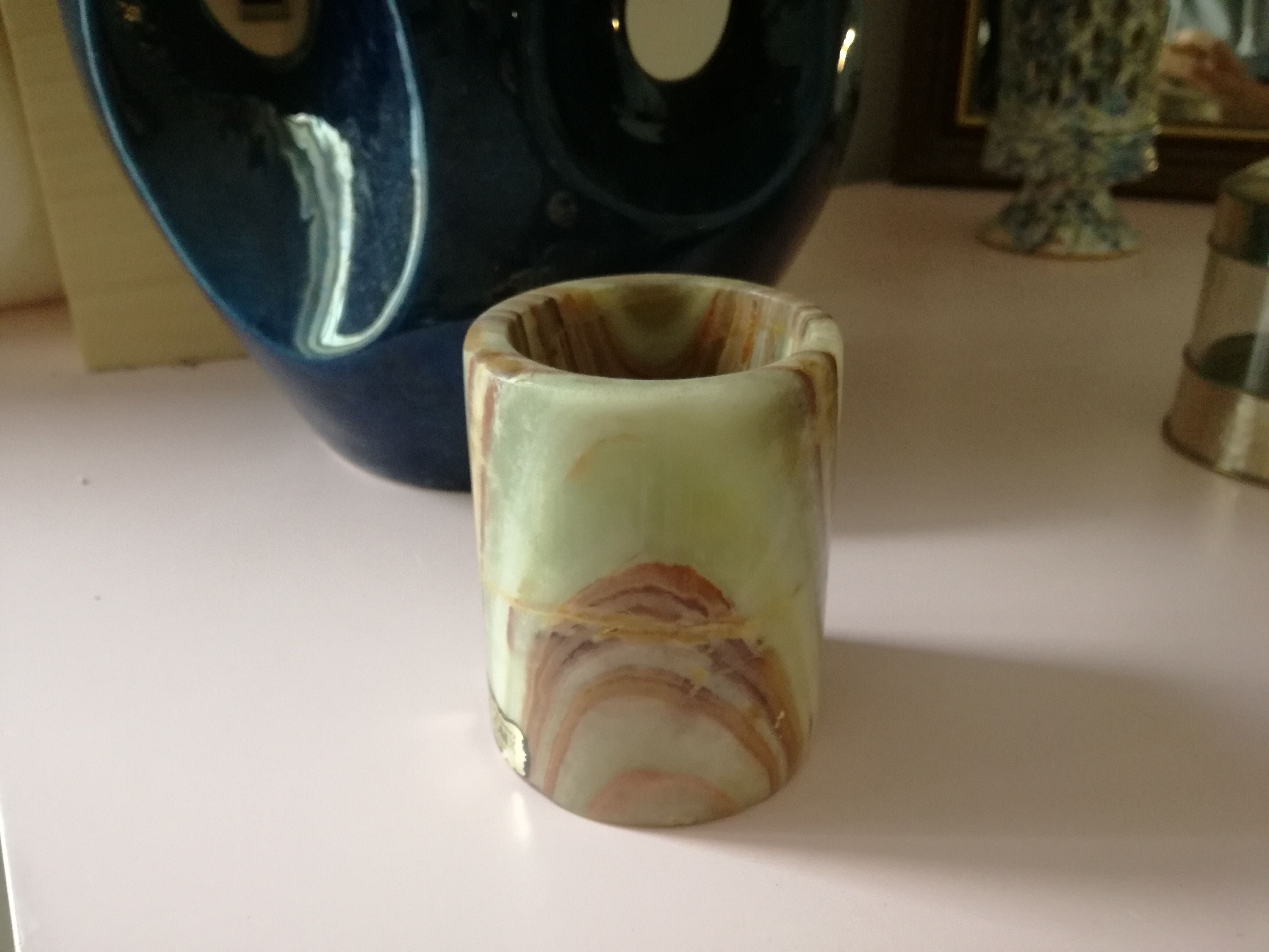 Onyx pot
