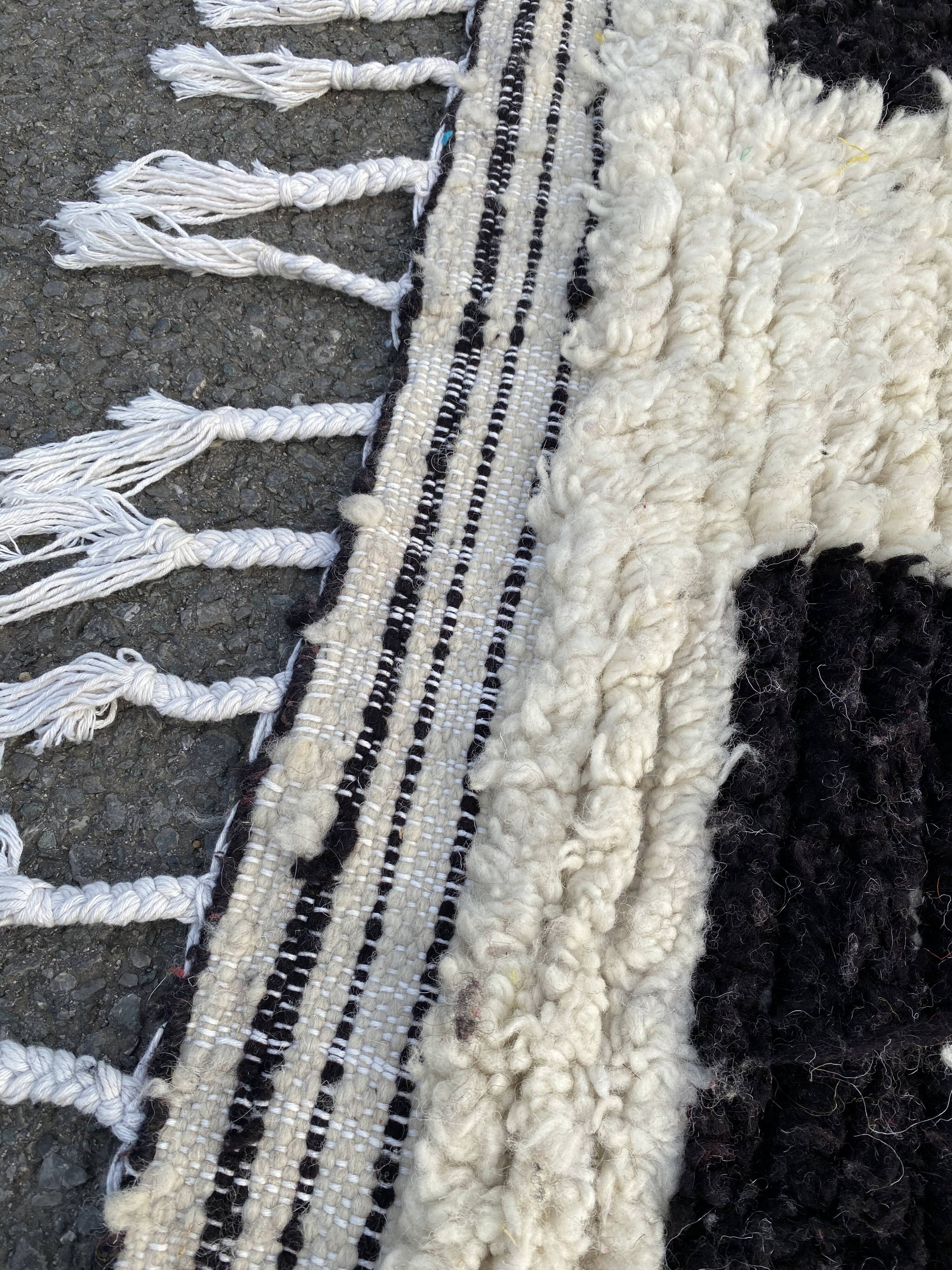 Azilal Berber carpet 150x245 cm