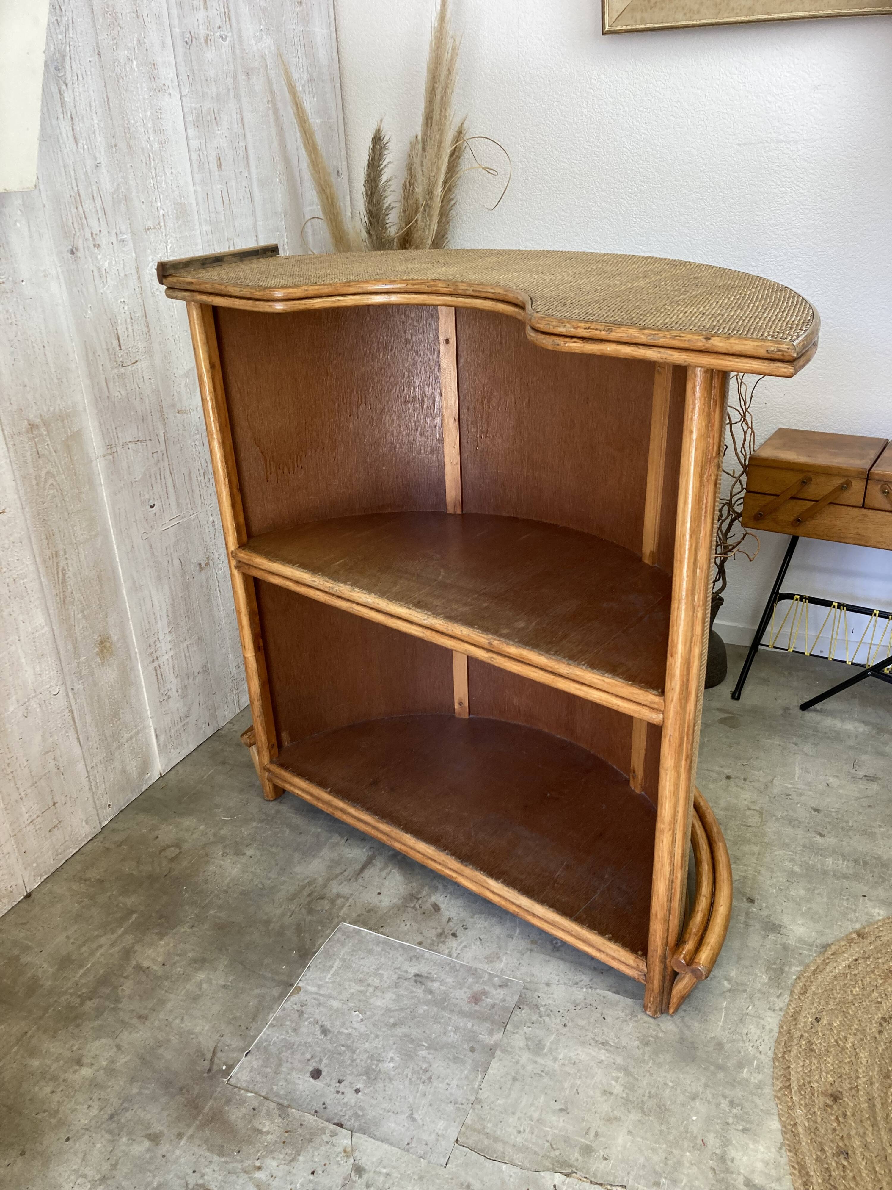 Vintage rattan bar
