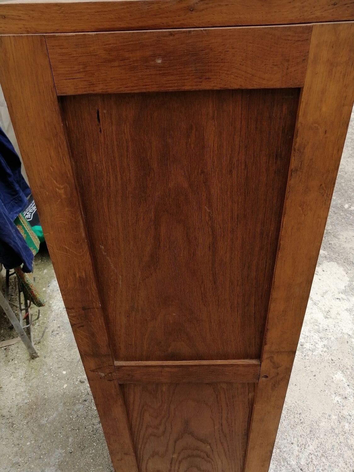 Wooden curtain binder