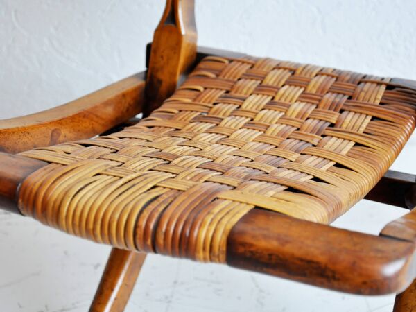 Chaise ancienne en rotin