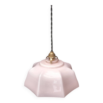 Opaline suspension