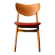 Chaise vintage en skaï rouge