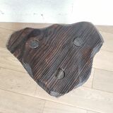 Tabouret tripode brutaliste