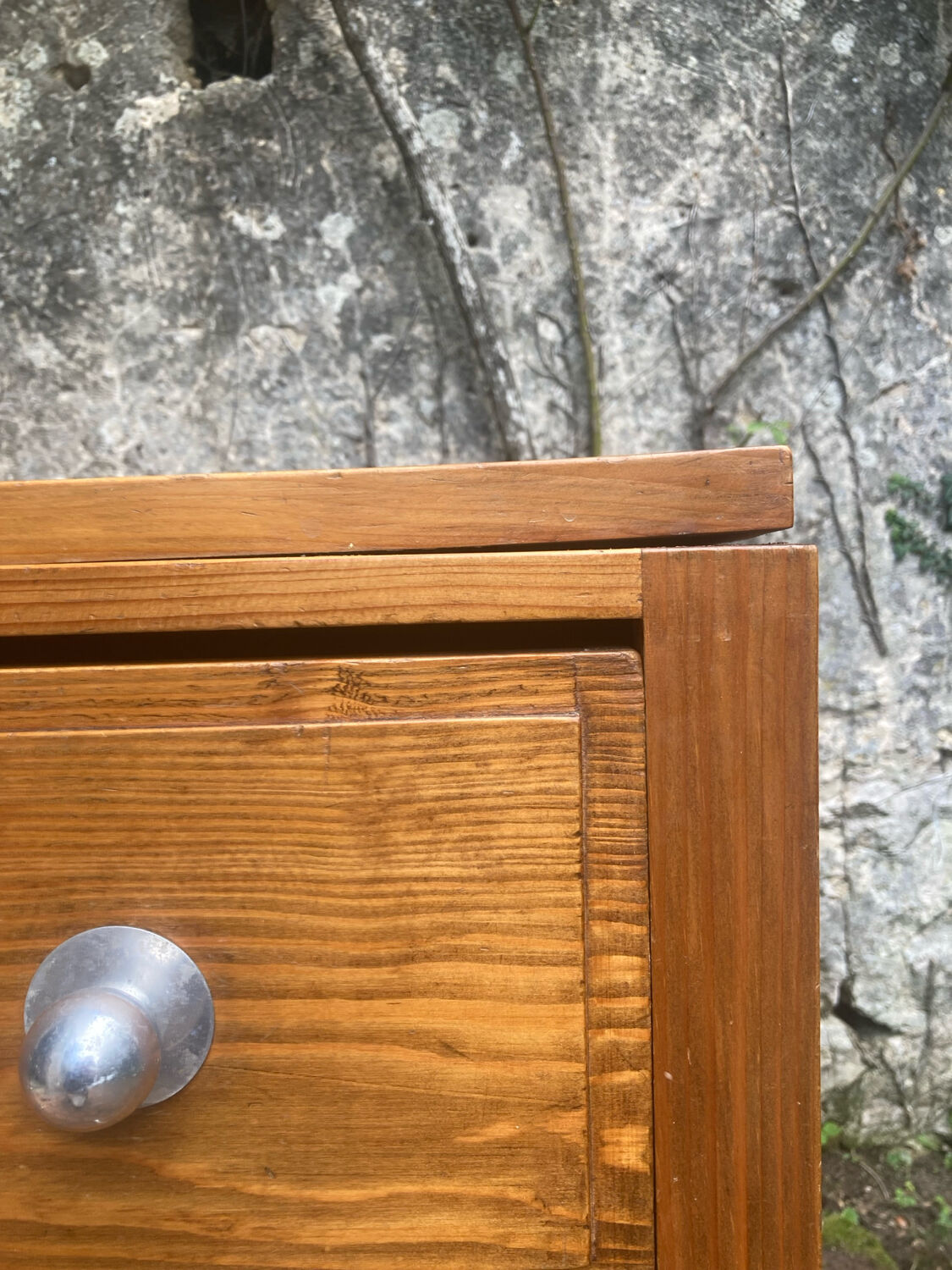 Vintage pine chest of drawers