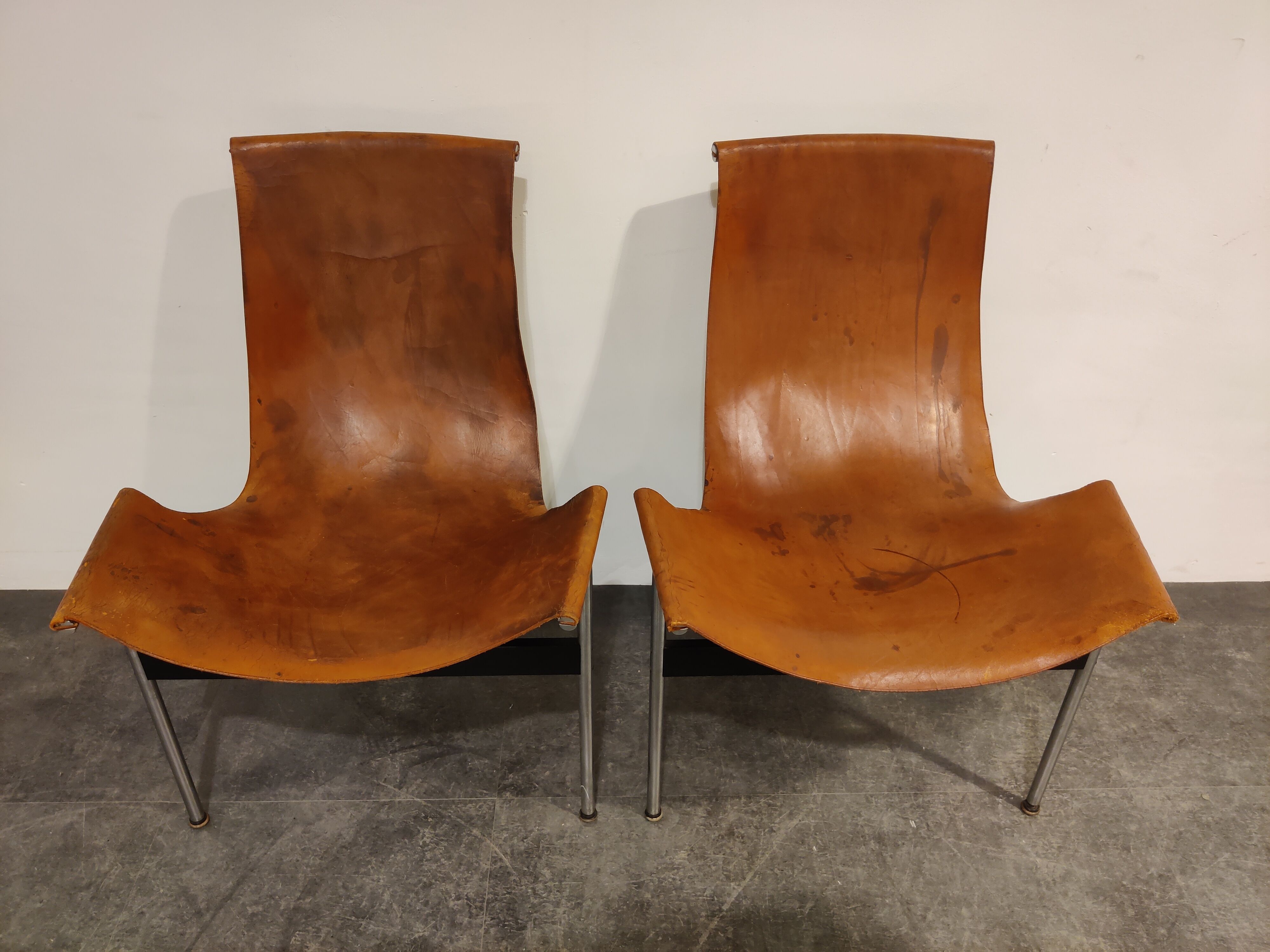 Pair of T Side Chairs by Katavolos, Littell & Kelley for Laverne International