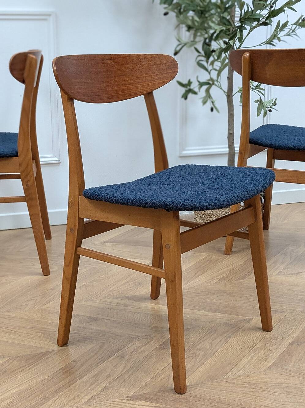 Vintage dining chair