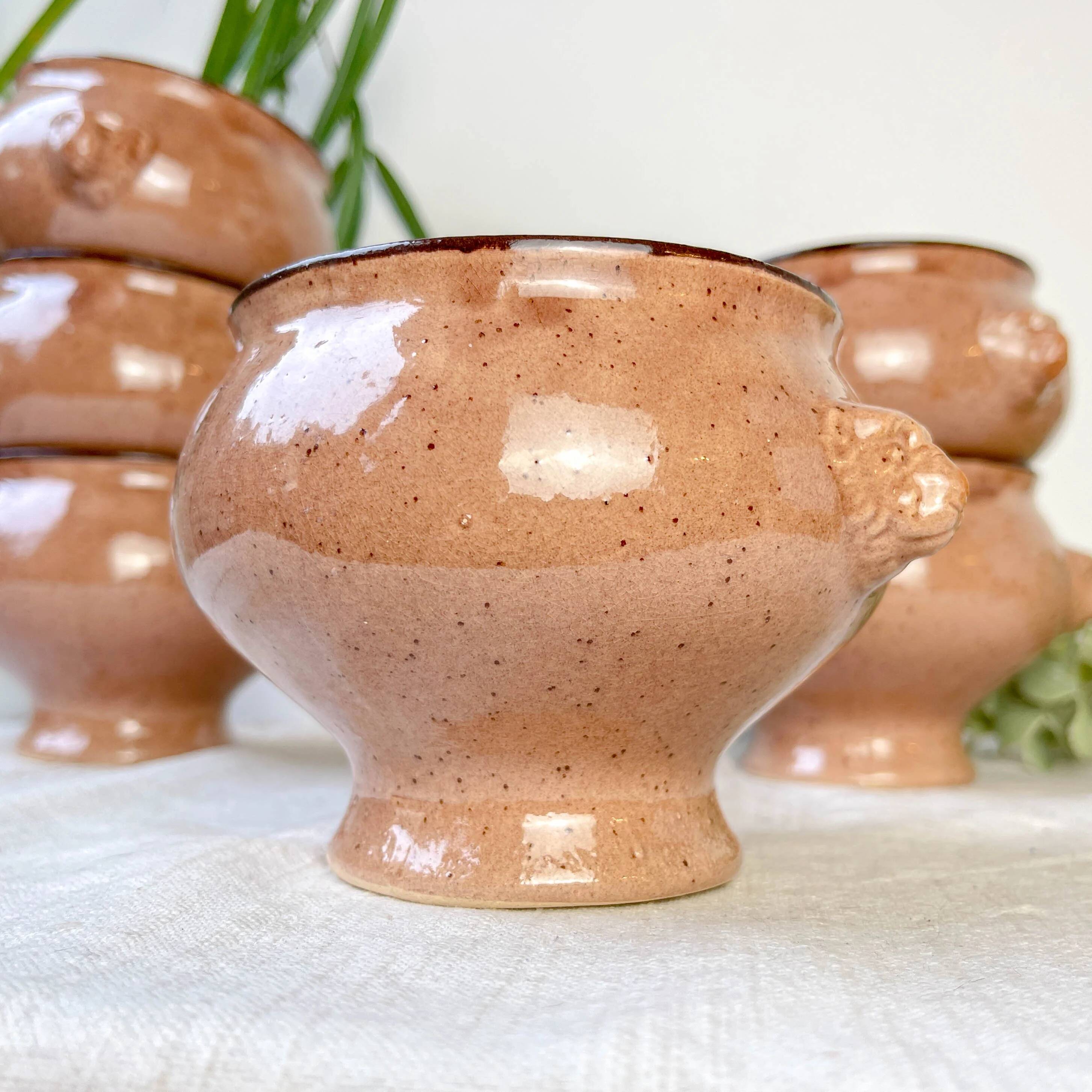 6 vintage lion head onion soup bowls – speckled beige stoneware