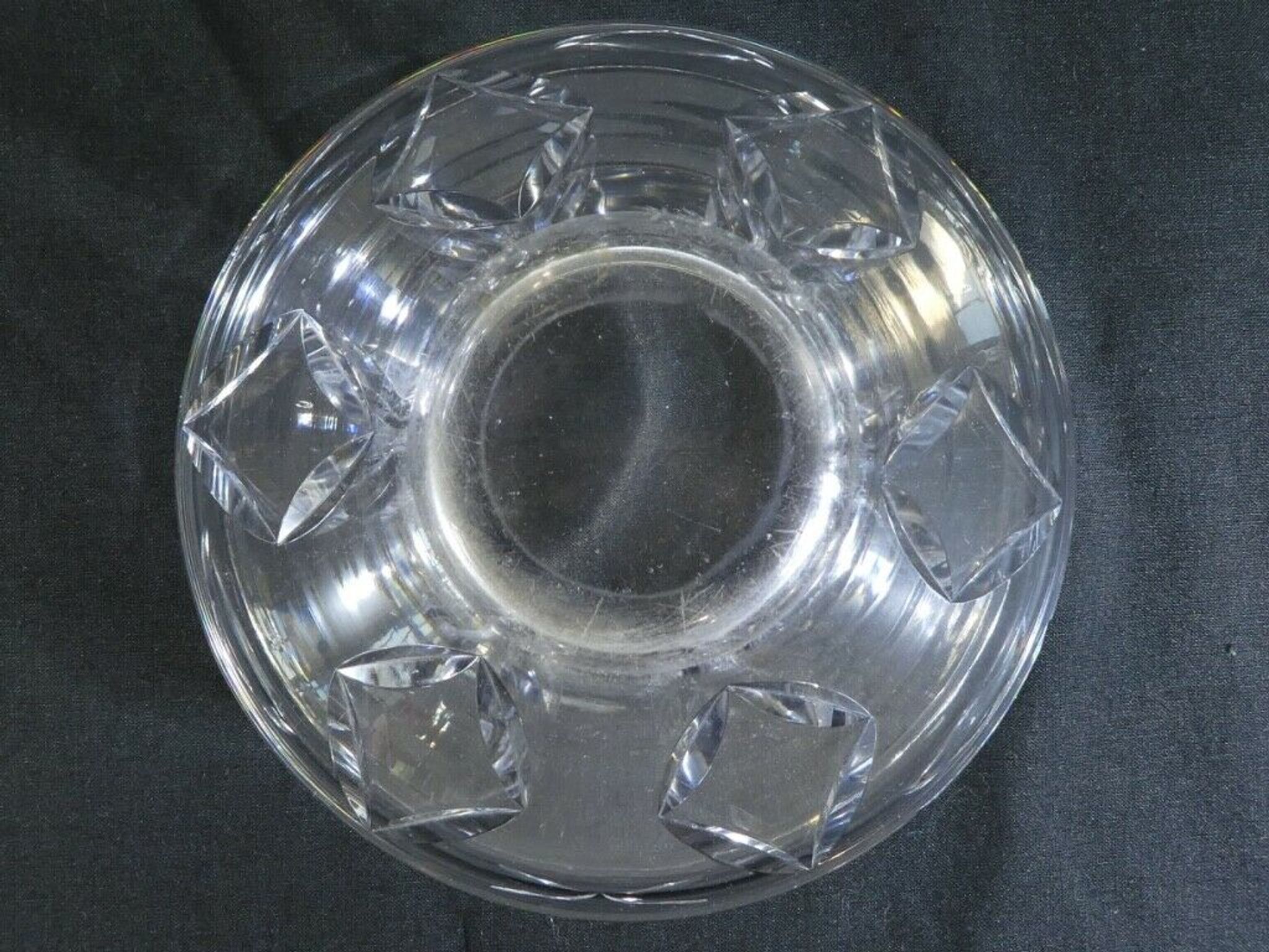 Vase en cristal taillé