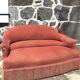 Toad sofa in pink velvet