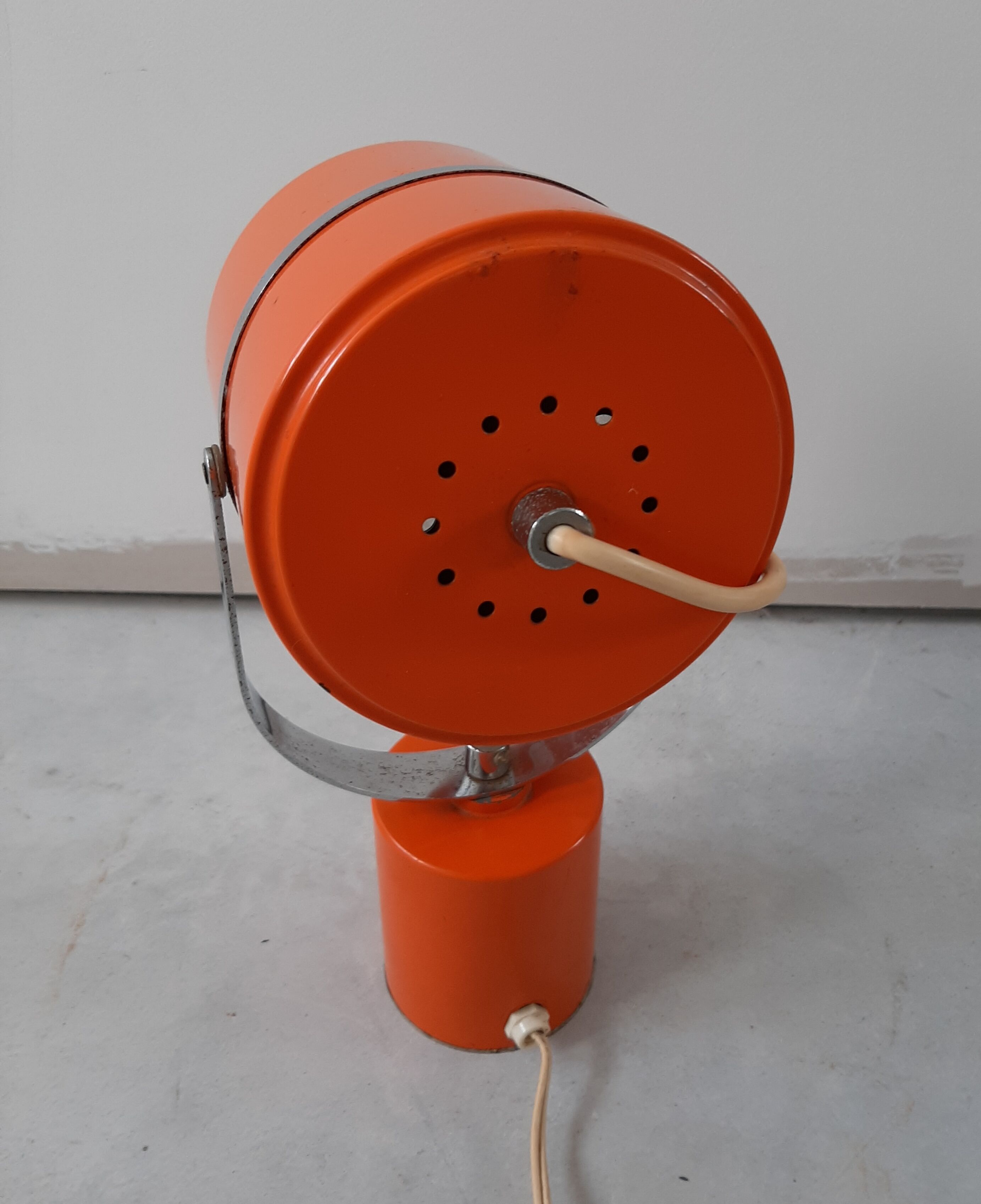Lampe orange orientable des années 60-70