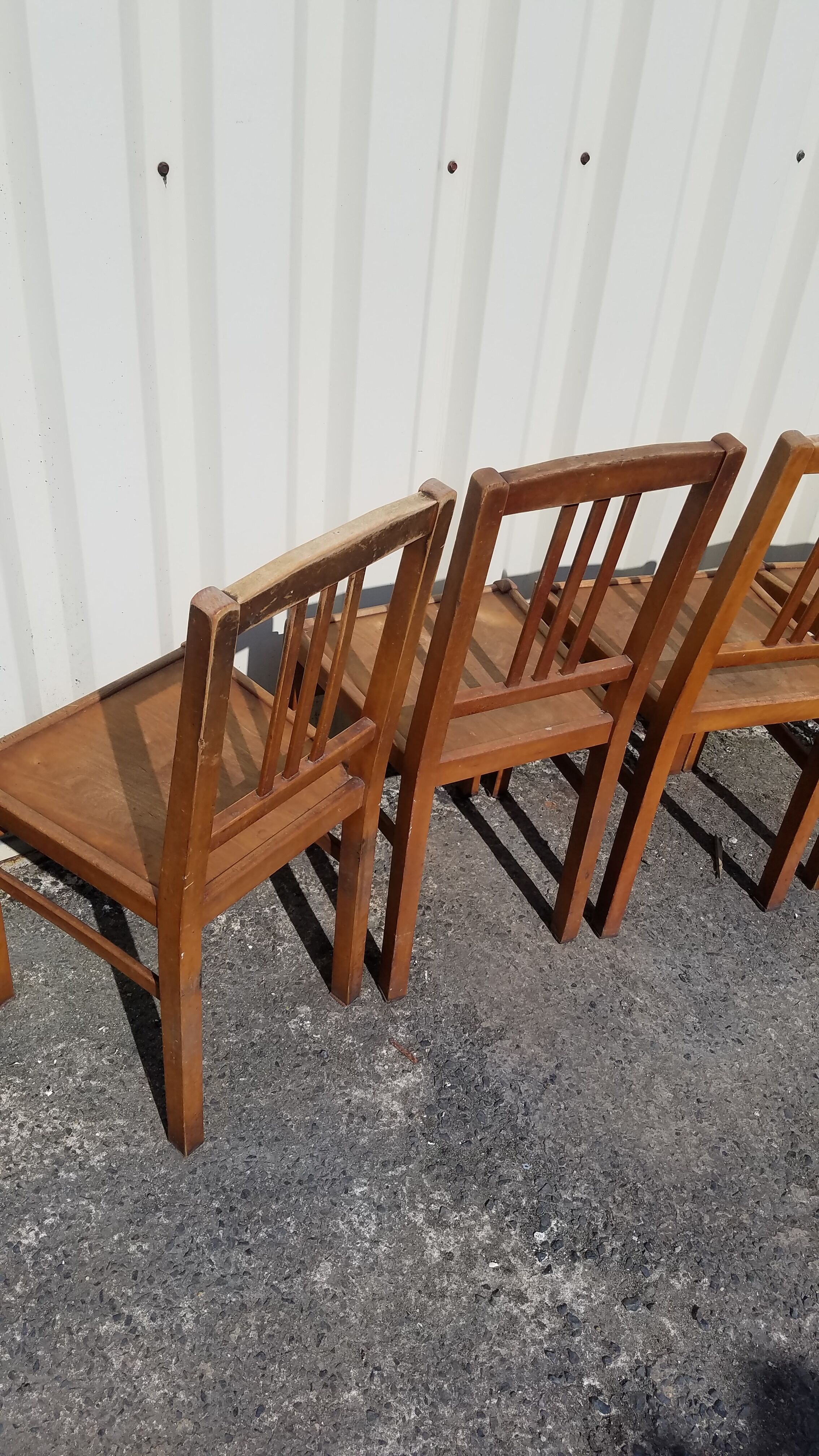 Set de 4 chaises bistrot ELF indislocables