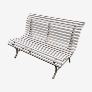 Banc de jardin blanc