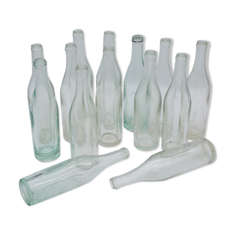 Lot de 14 bouteilles lyonnais en verre 46cl 1950