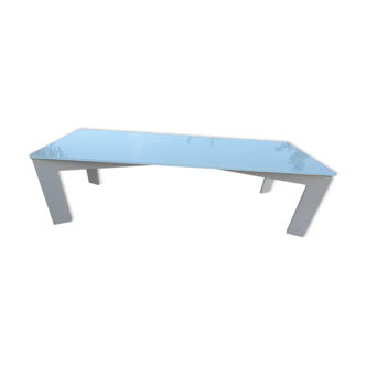 Coffee table in glass and off-white metal
