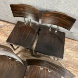 Série de quatre chaises Design 1970' en bois veiné teinté