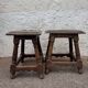 Paire de tabourets anciens en bois massif