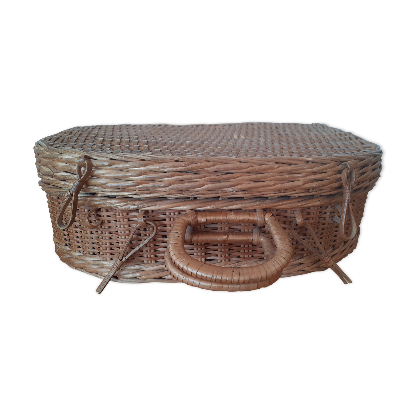 Vintage flat basket