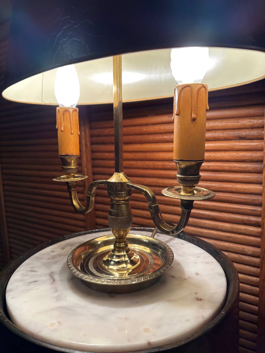 Empire style bouillotte lamp in brass and green sheet metal - Electricity