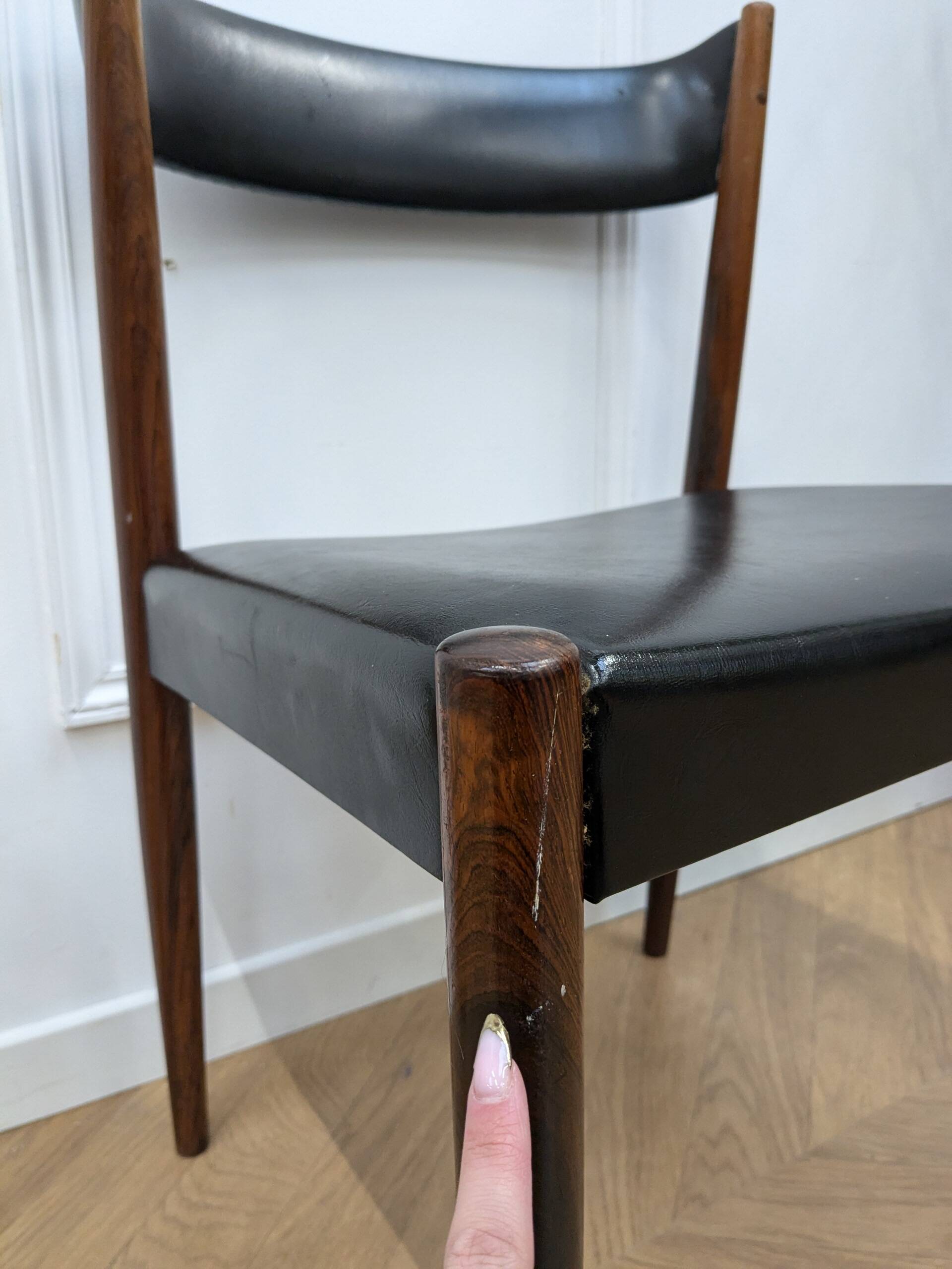 Rio rosewood chair