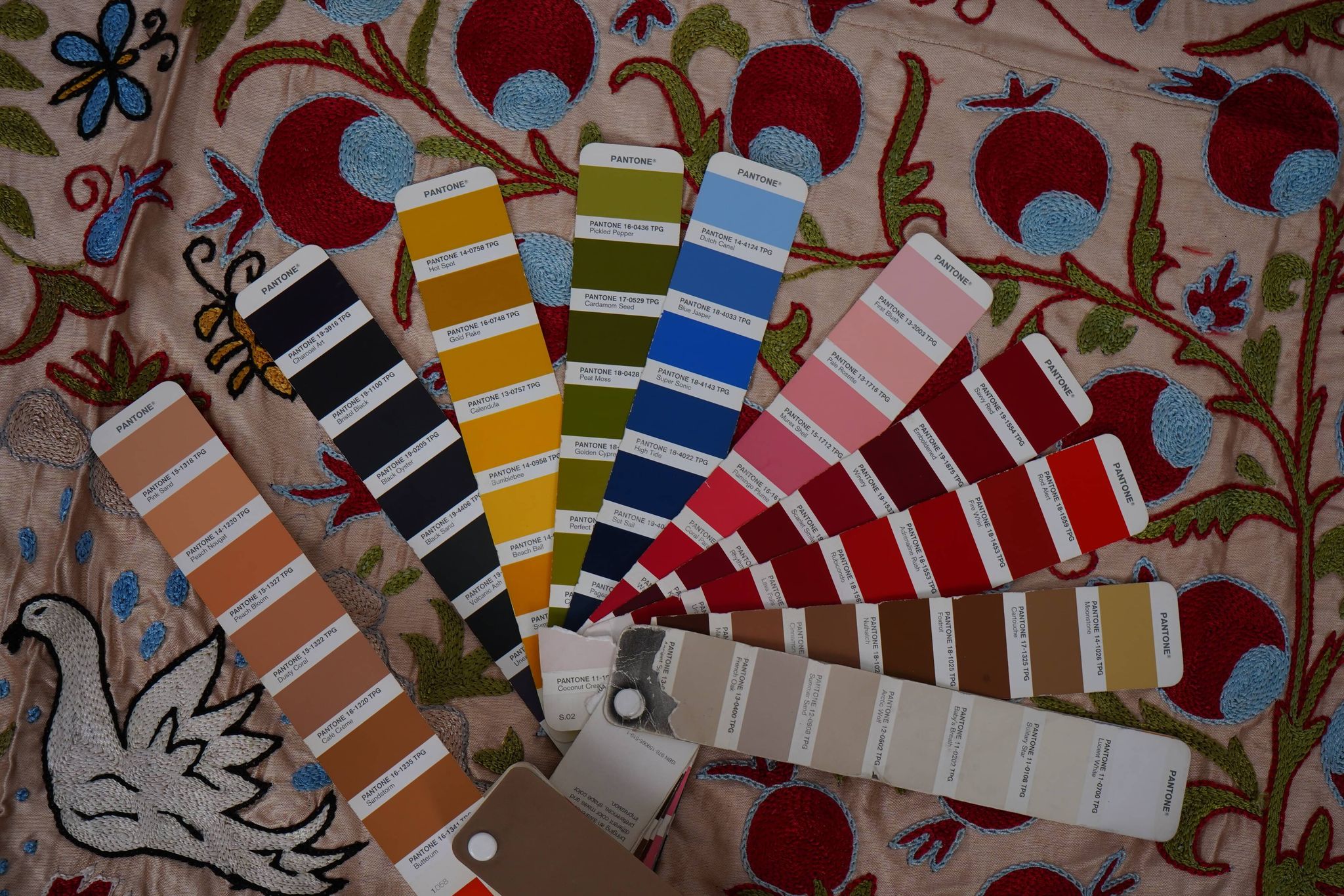 Tapis turc vintage noué à la main