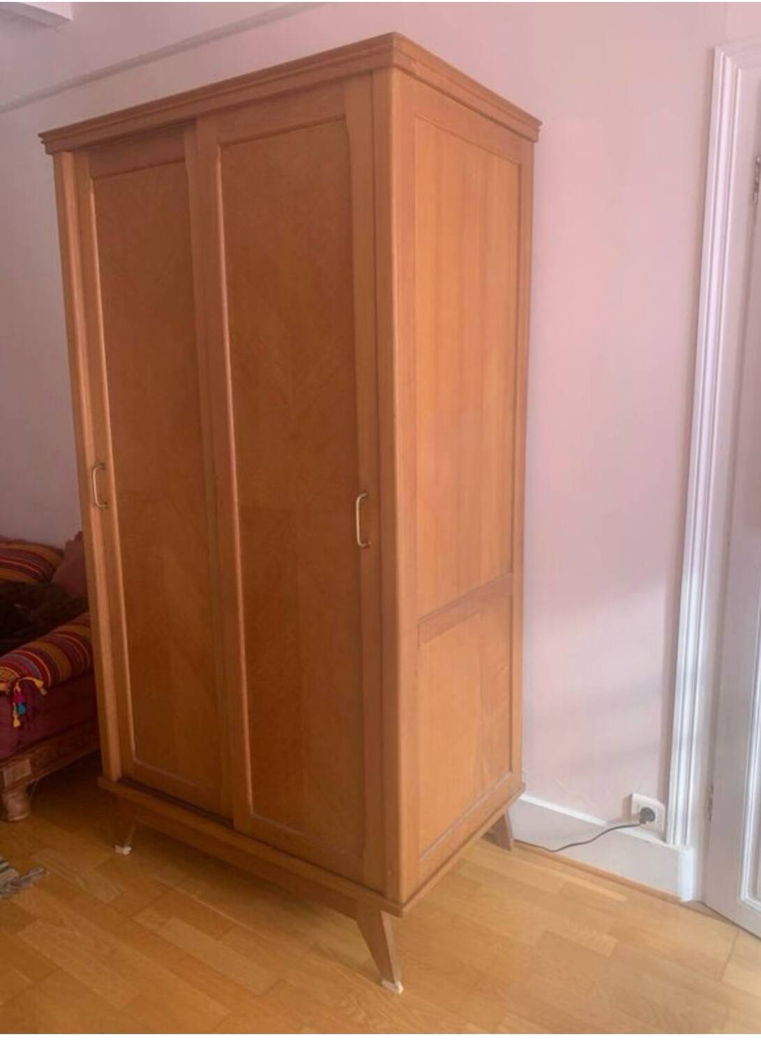 Scandinavian wardrobe with compass legs