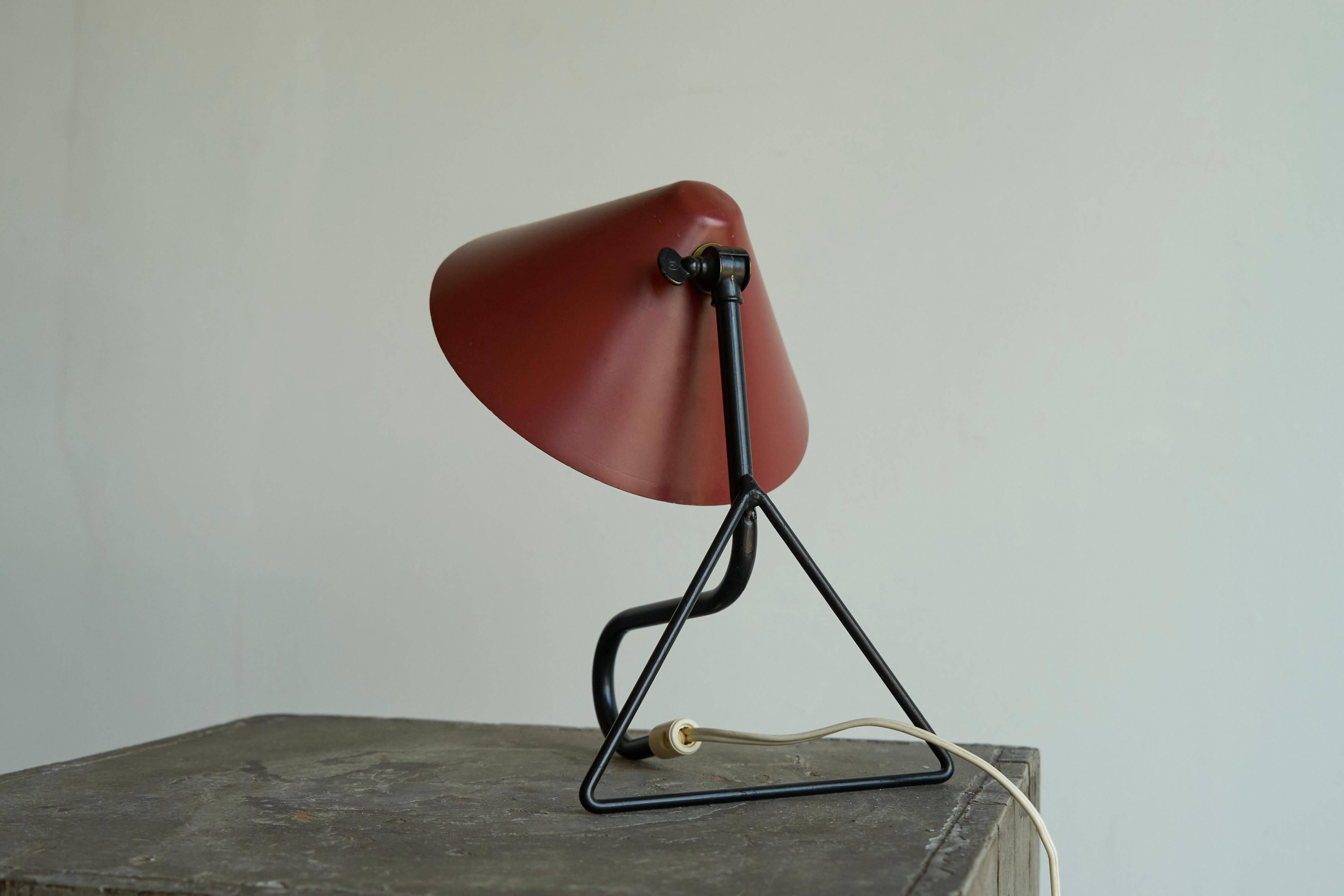 Erik Wärnå table lamp or wall sconce for Gnosjö Konstsmide 1950