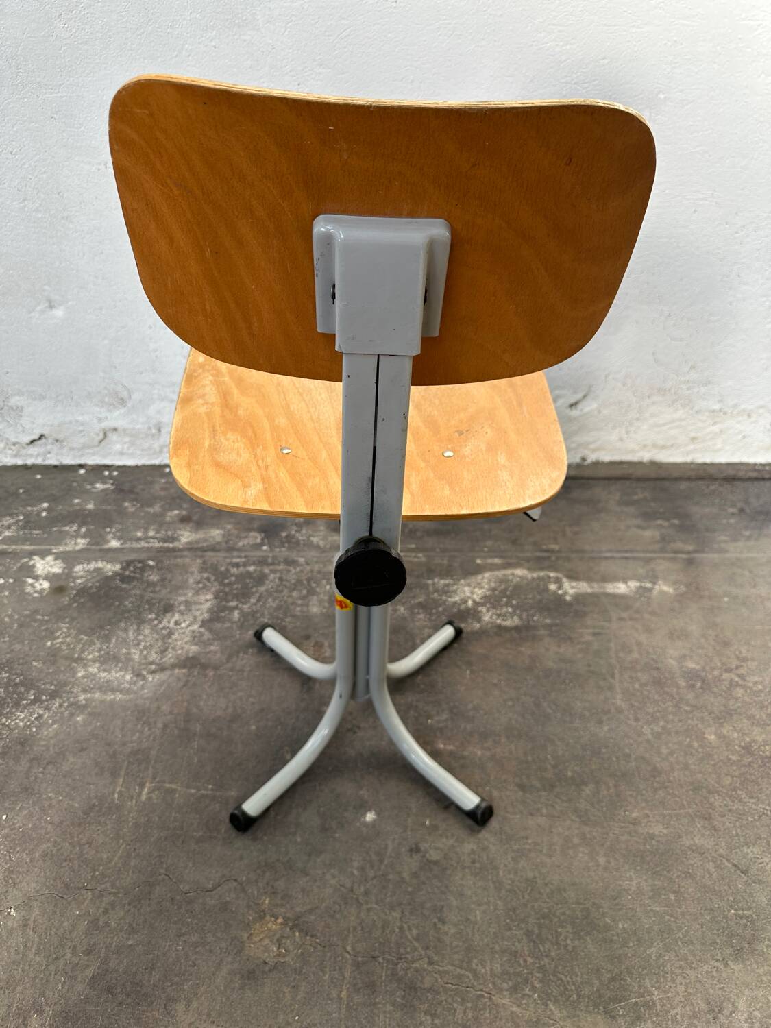 BAO industrial chair