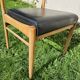 Chaise scandinave assise et dossier similicuir