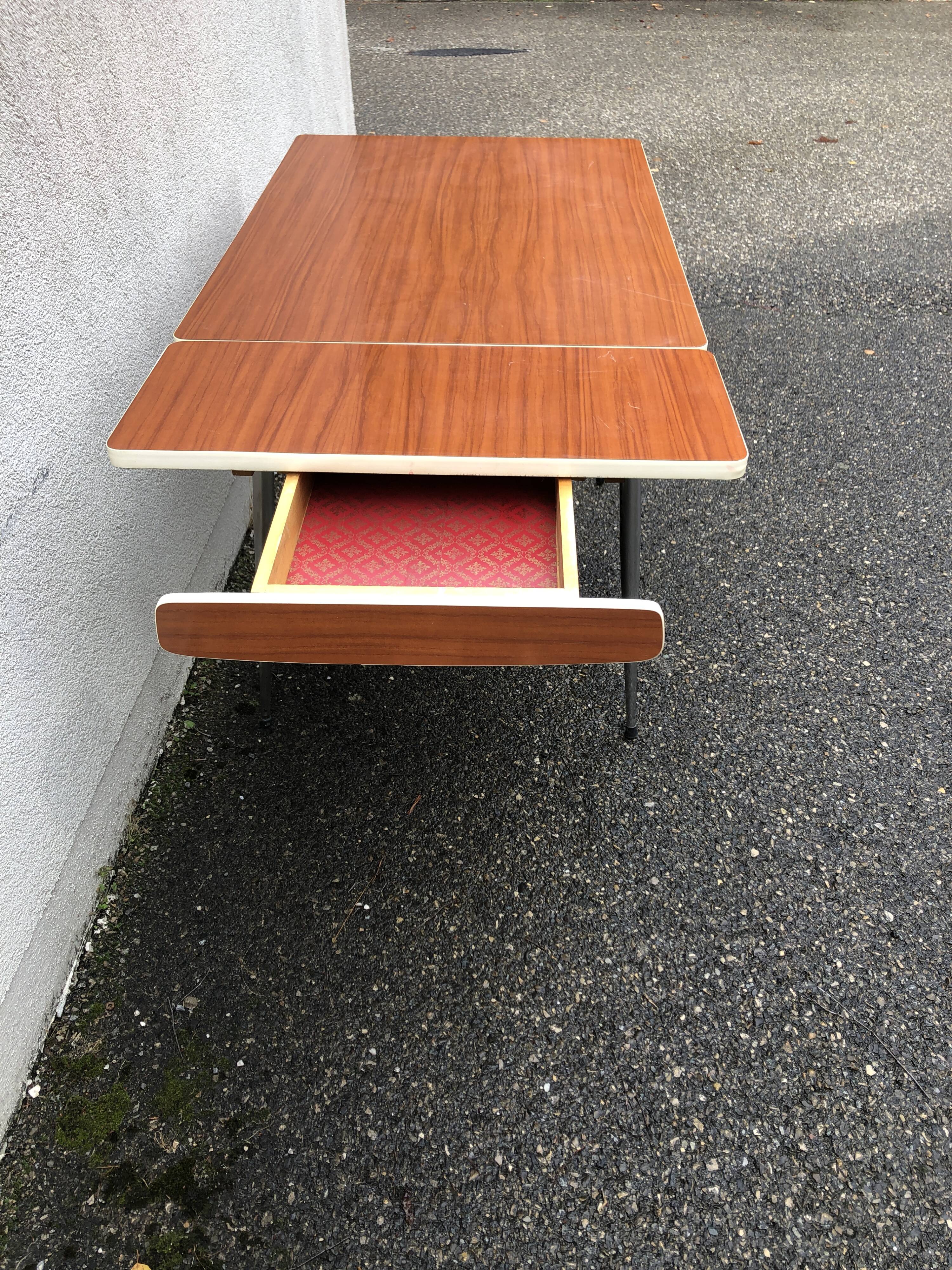 Formica table