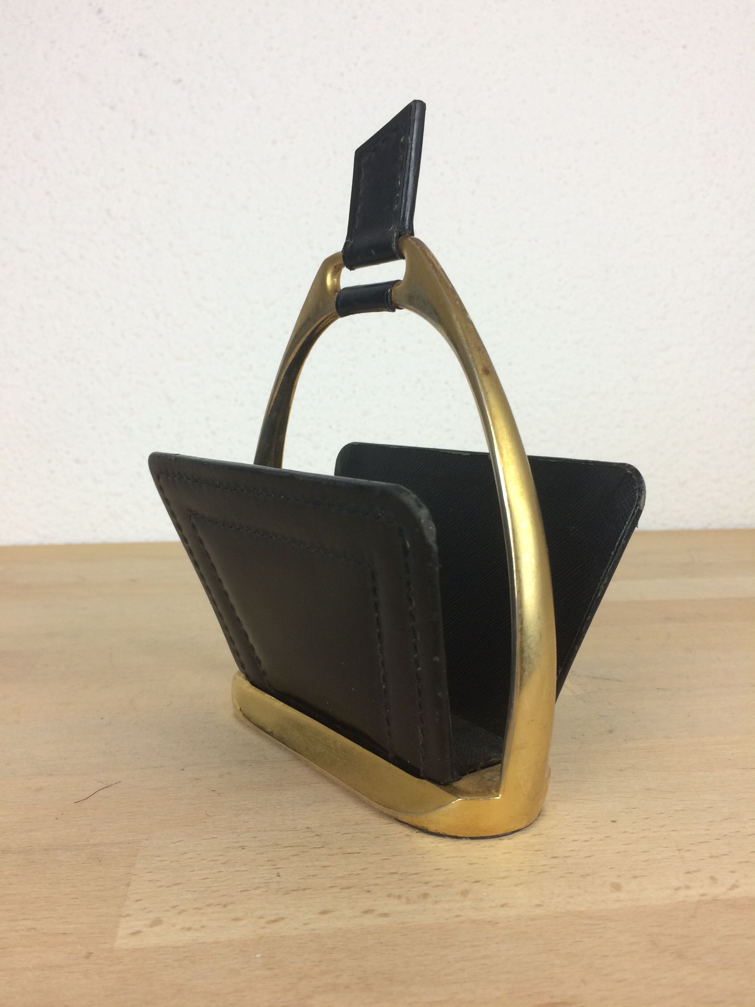 Longchamp letter holder in black leather and gold metal, 50s
