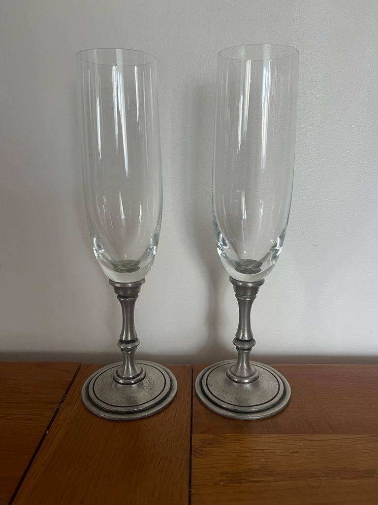 Deux coupes à champagne en cristal