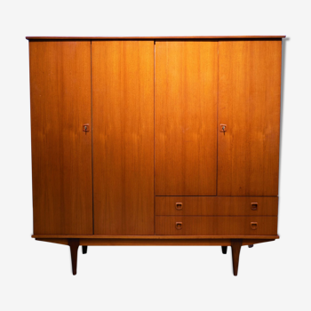 Vintage teak Cabinet