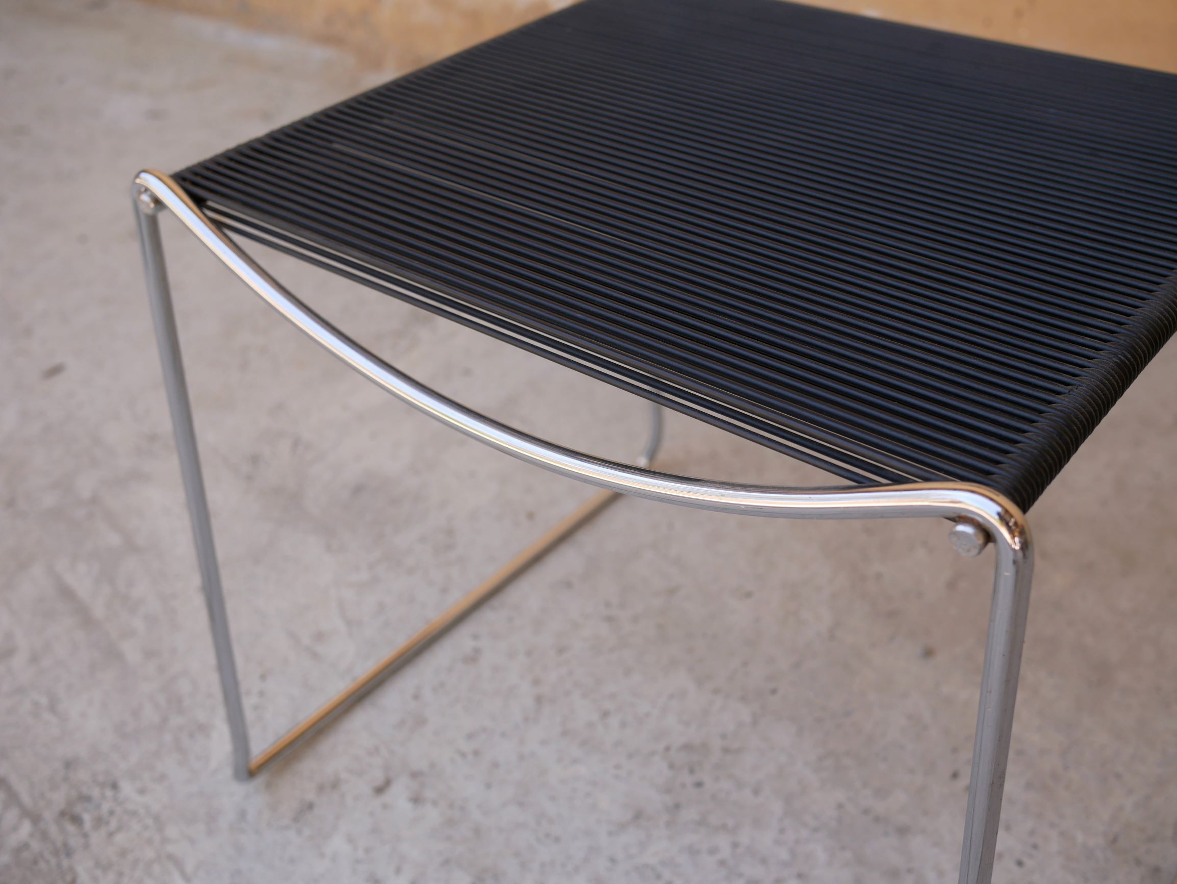 Black vintage scoubidou chair