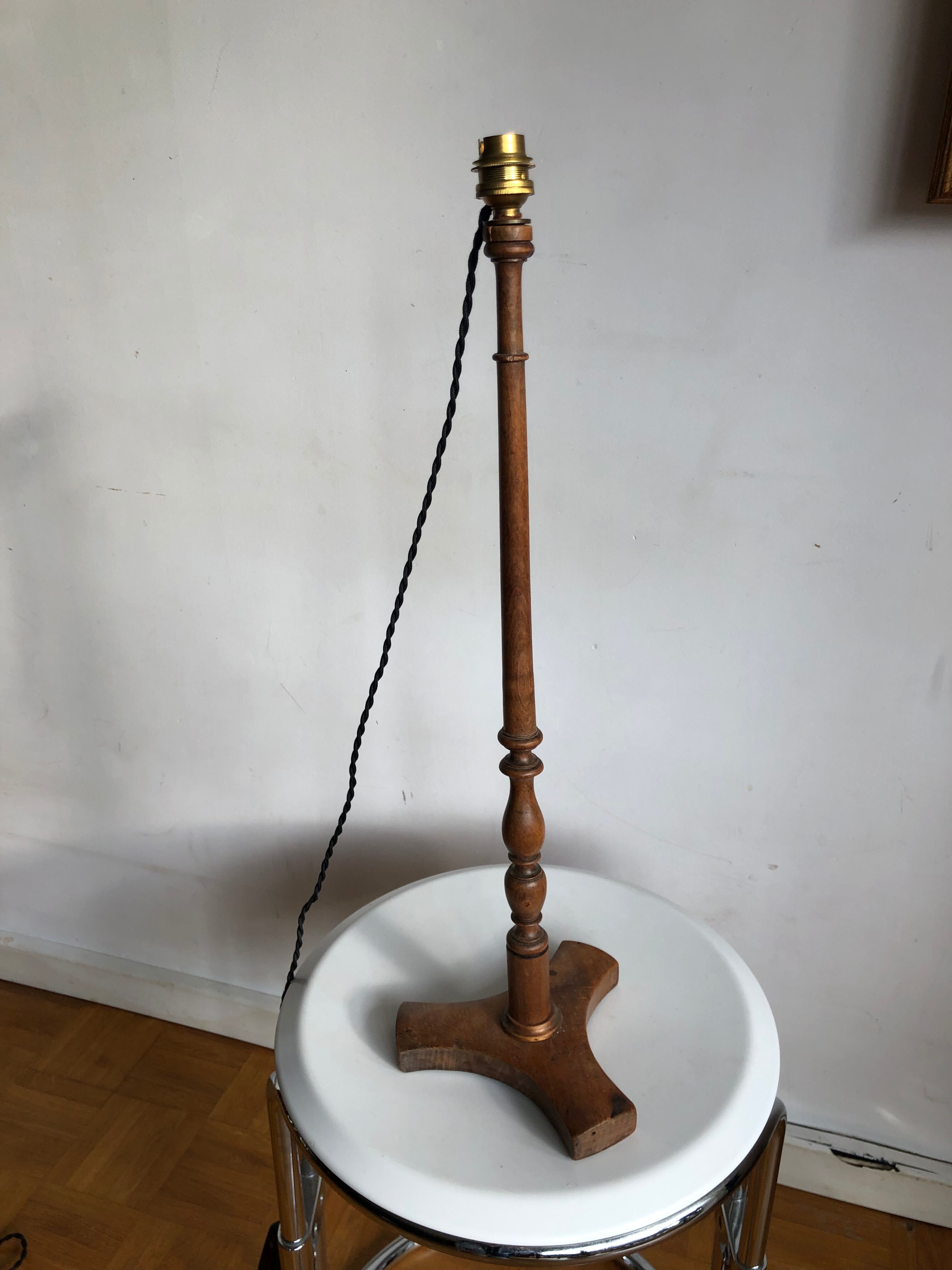Vintage wooden lamp legs