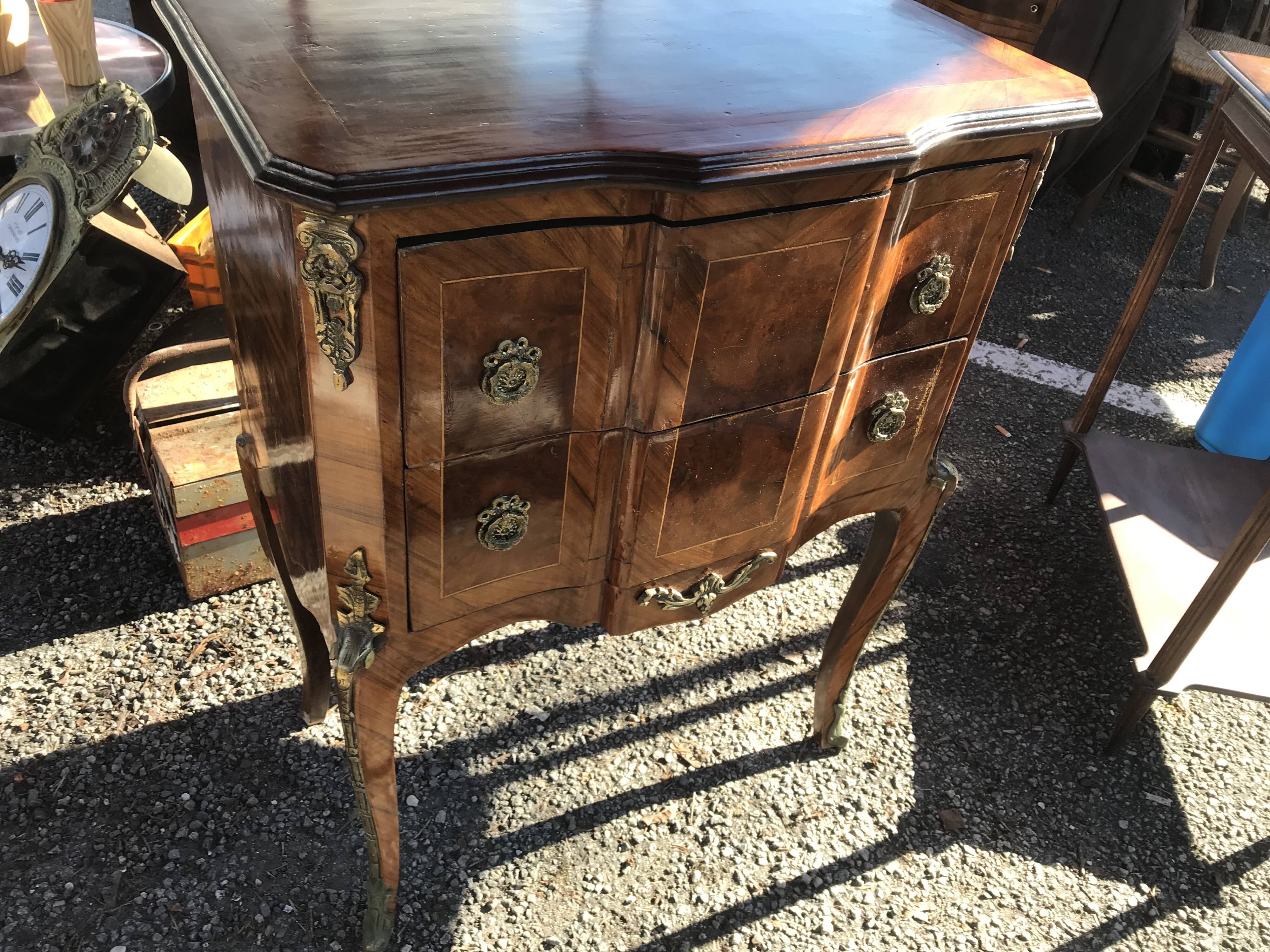 Napoleon III chest of drawers
