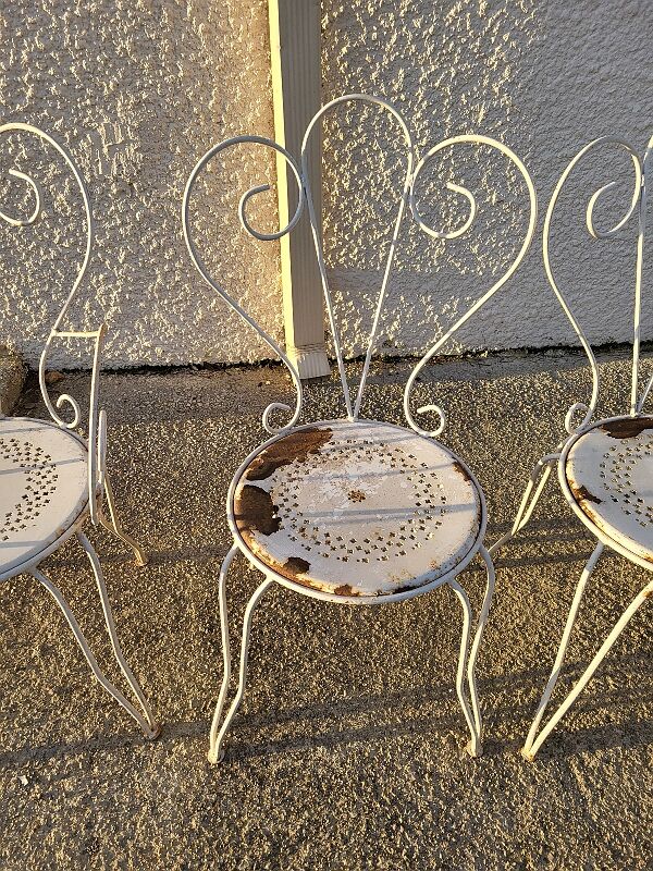 Garden furniture table with 2 armchairs and 2 chairs