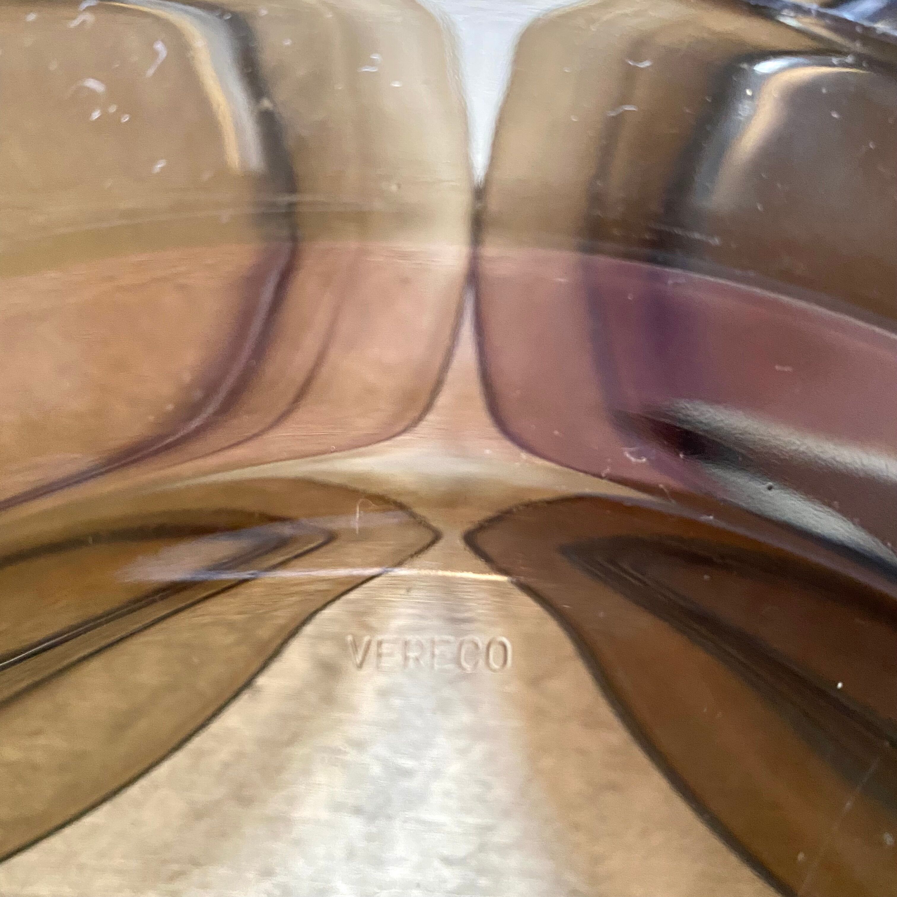 Assiettes plates Vereco en verre fumé