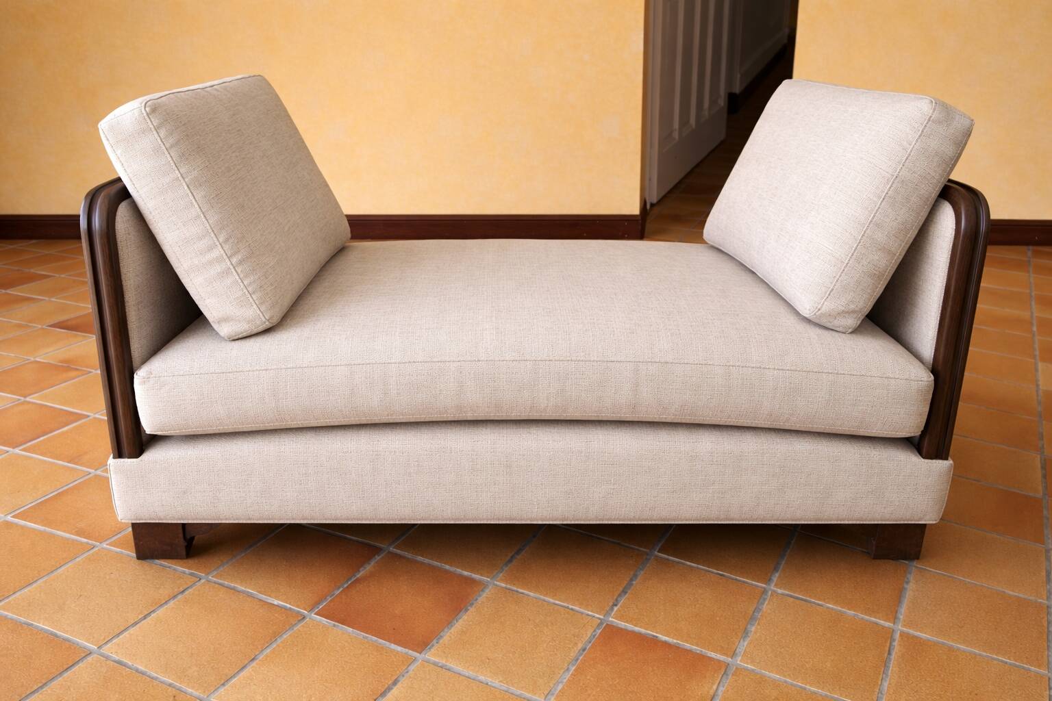 Hirondelle type bench