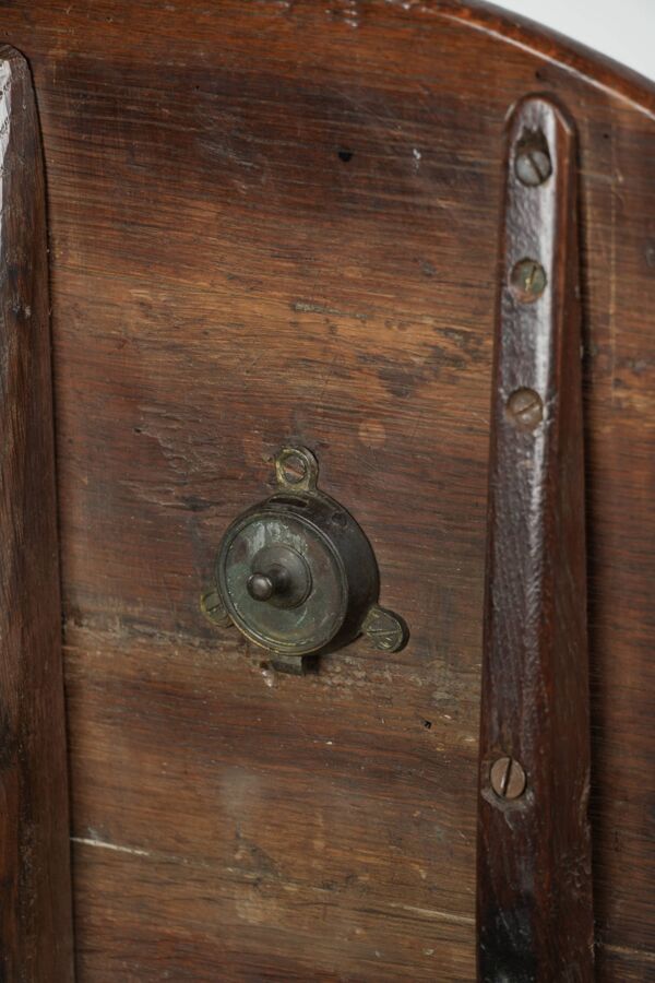 Table d'appoint en chêne anglais antique à plateau basculant du début du 19e siècle