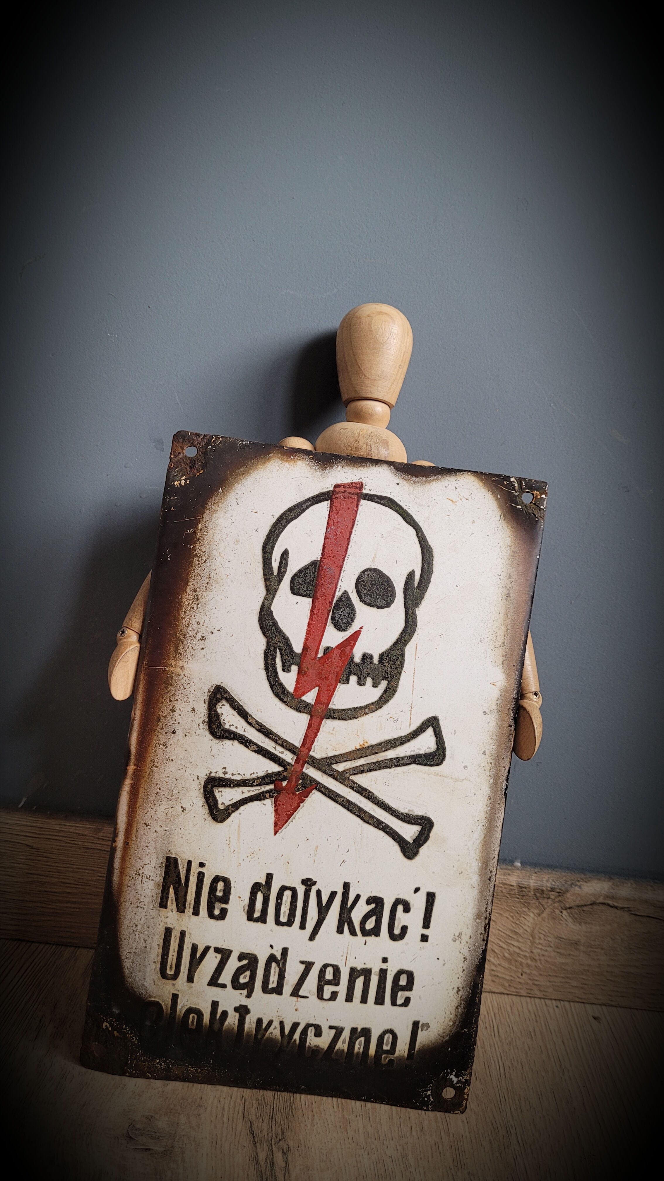 Skull 1 straight flash enamel plate