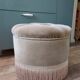 Pouf velours et franges