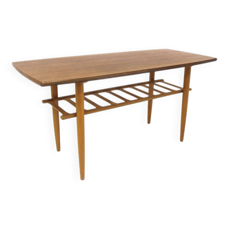 Scandinavian coffee table in teak and oak, Sweden, 1950.