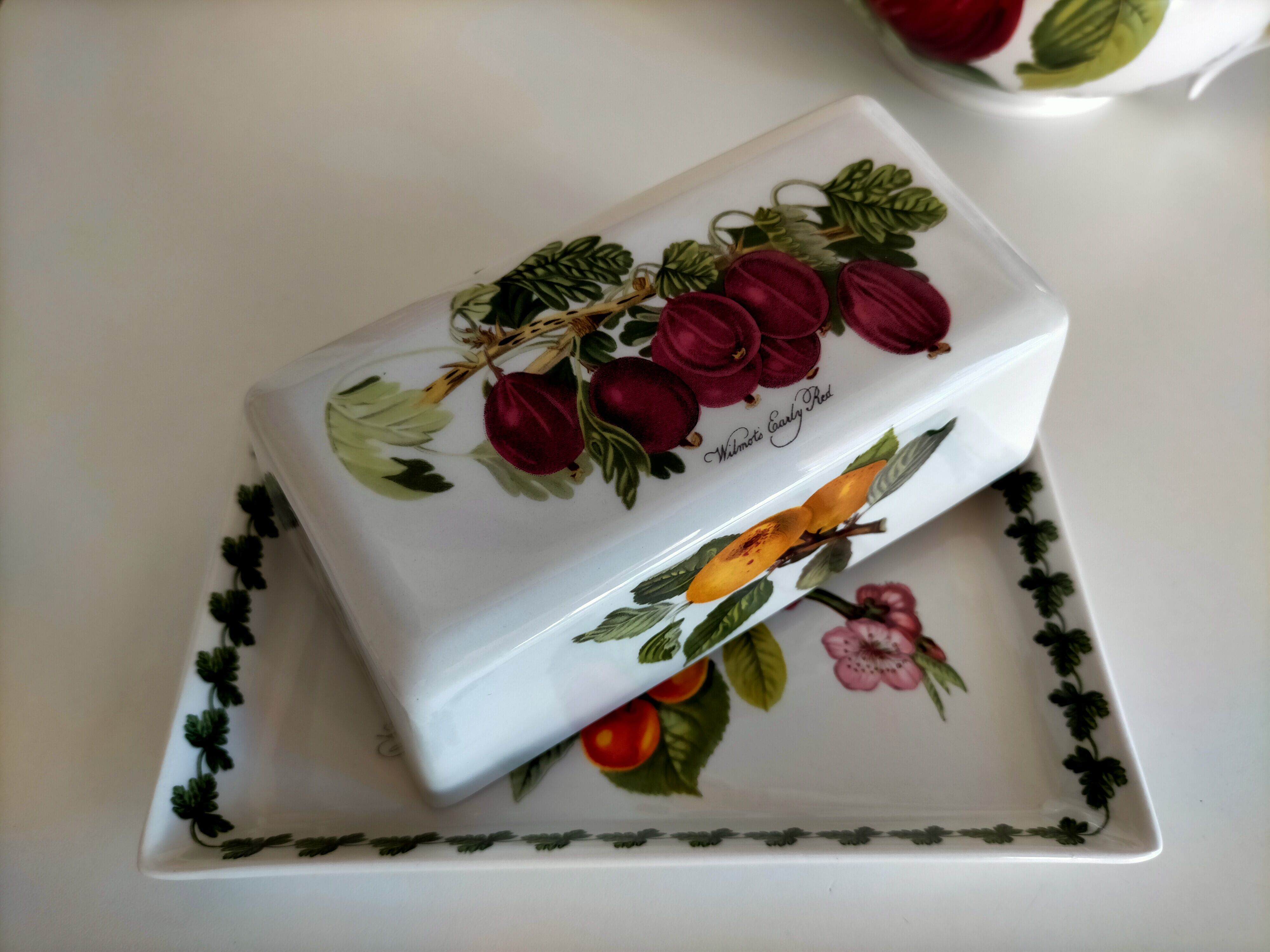 Teapot and butter set