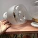 Paire d’appliques murales globes bicolores