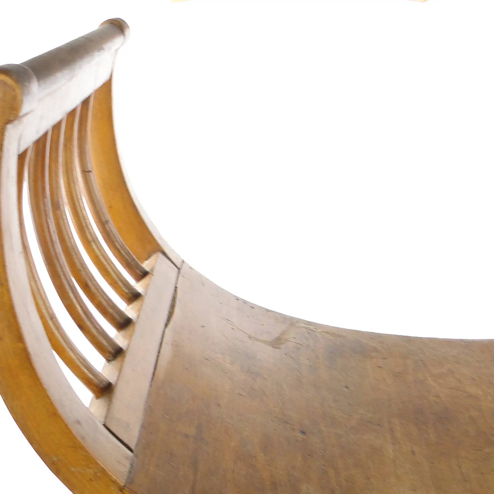 Chaise de type gondole Empire, en bois, Pologne, début du 20e siècle